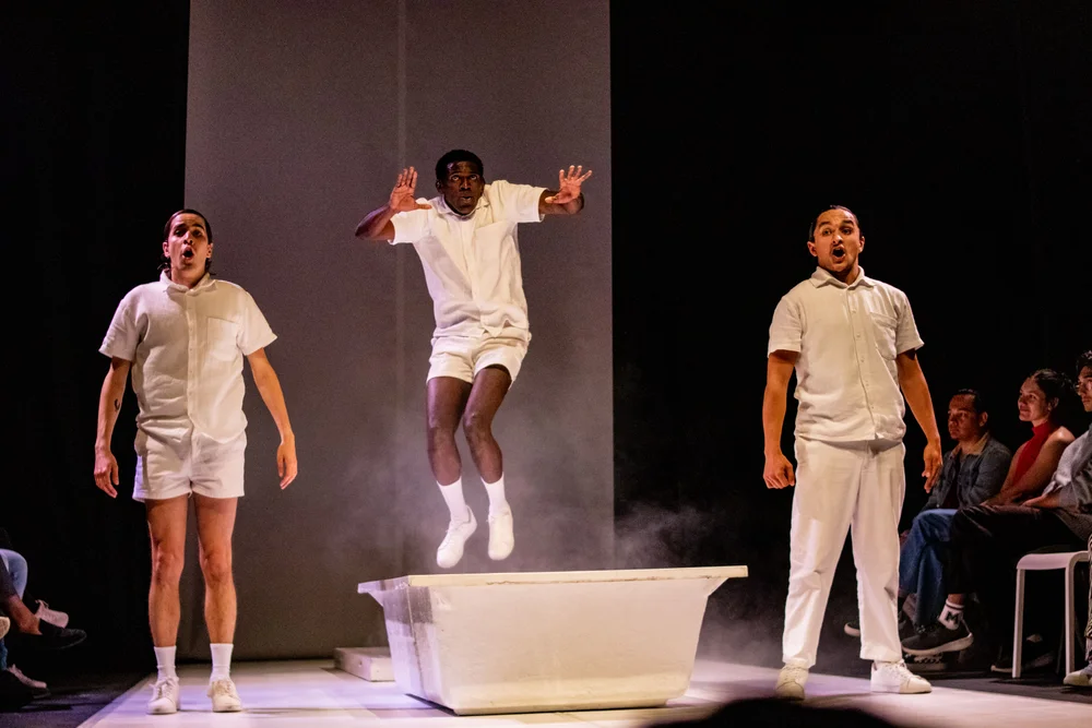 Humor y tragedia en escena durante el segundo día del 56° Festival Internacional de Teatro de Maniza