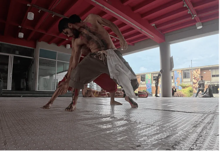 Compañía Pasos Juntos Danza Contemporánea en coproducción con Semillero Cuerpo y Espacio Danza Contemporánea - Universidad de Caldas