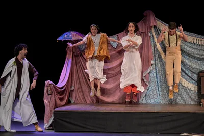 Shakesperare, El irresitible Sueño de la compañía Criolla